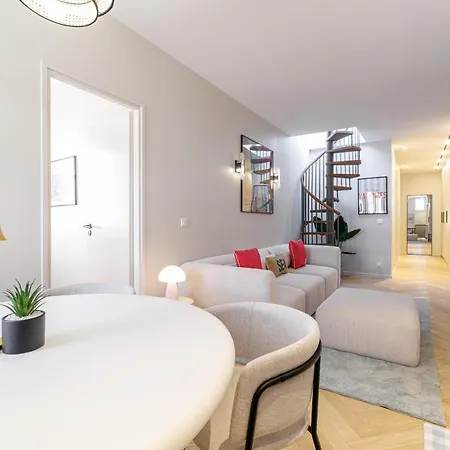 Wide Open Sky Terrace 1 Bdr