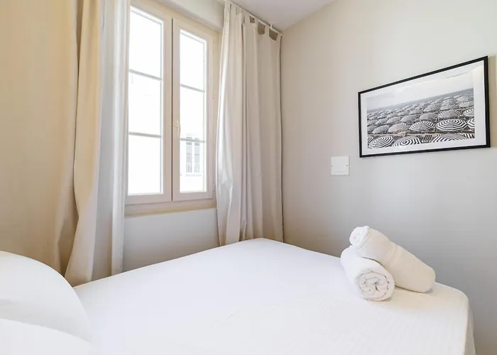 Apartment Wide Open Sky Terrace 1 Bdr Nice