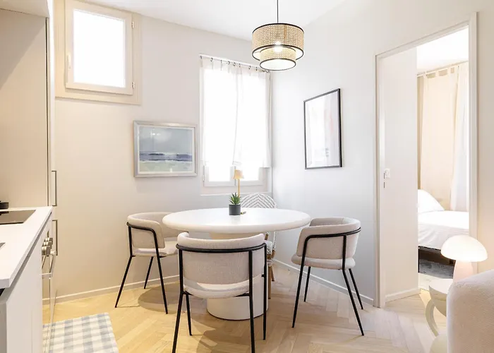 Wide Open Sky Terrace 1 Bdr *