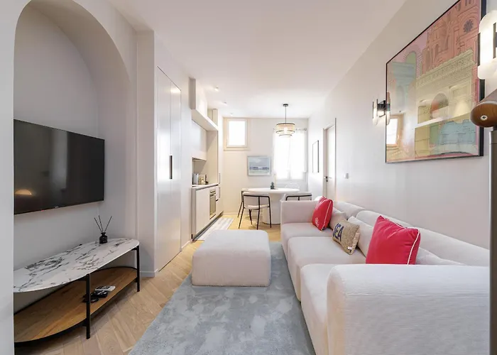 Apartment Wide Open Sky Terrace 1 Bdr *