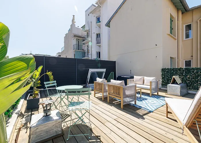 Wide Open Sky Terrace 1 Bdr