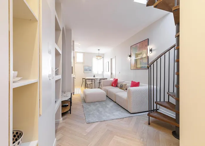 Wide Open Sky Terrace 1 Bdr Apartment Nice
